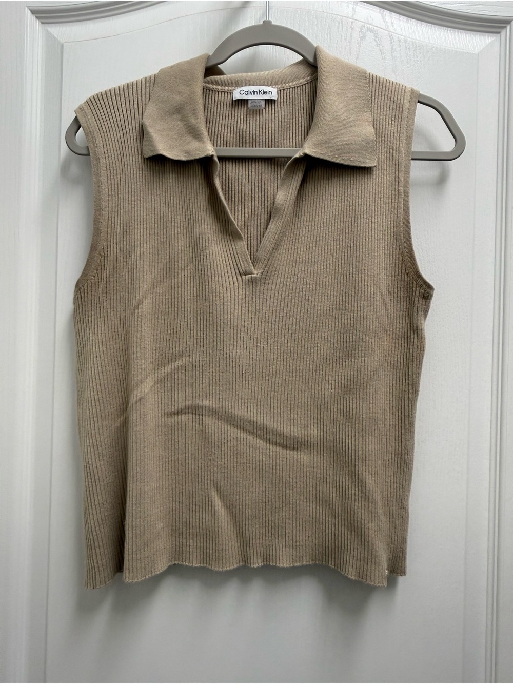 Calvin Klein Women’s XL Ribbed Sleeveless Polo Top Taupe Beige Y2K Minimalist - Picture 2 of 4